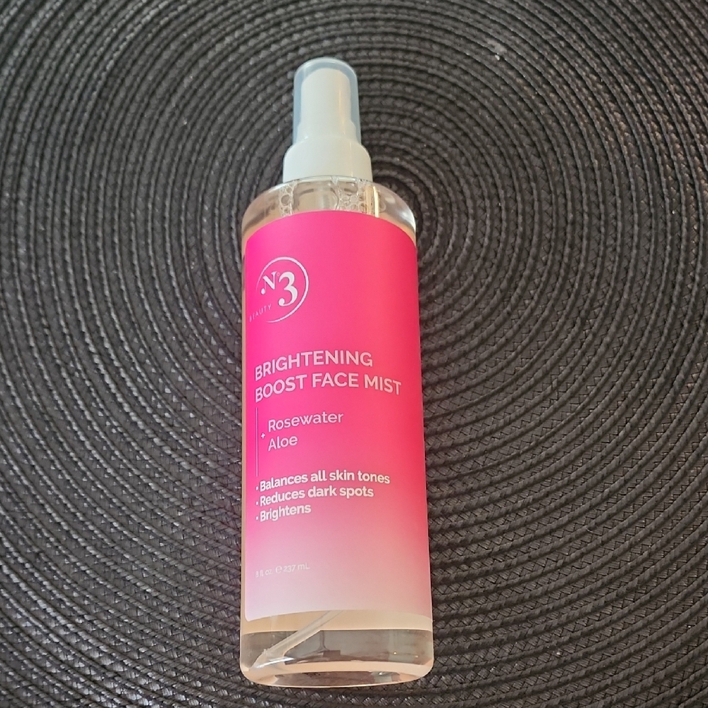 NWOT Brand New Brightening Boost Face Mist - ROSEWATER ALOE